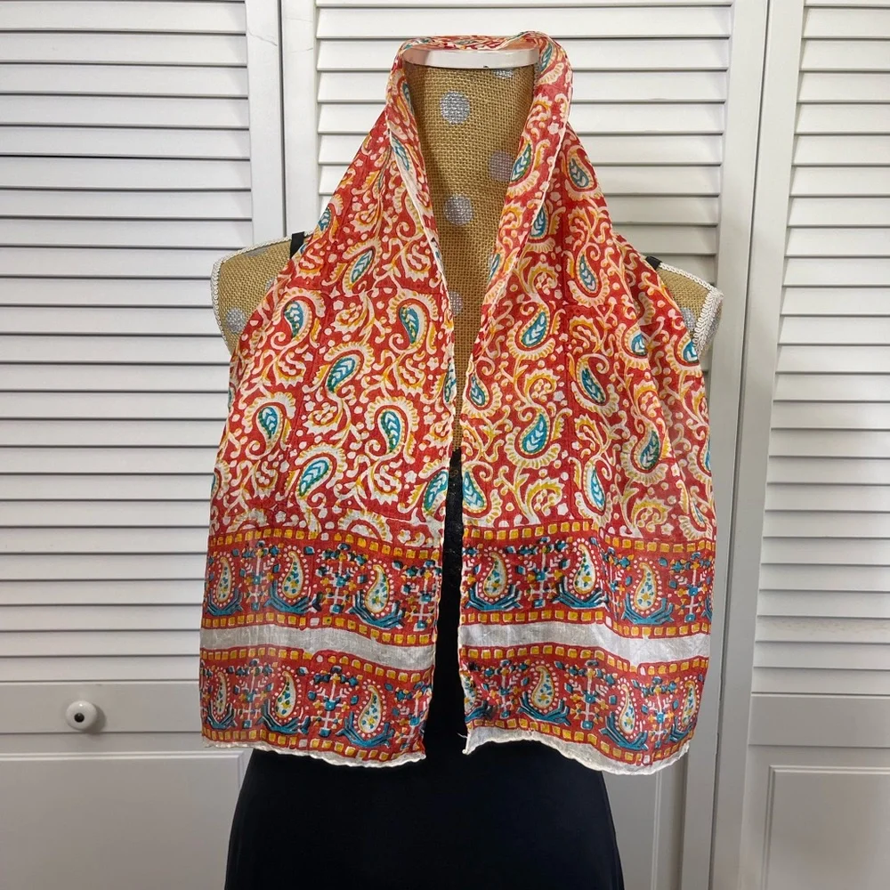 🔥 vintage 1970’s silk scarf